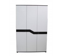 Шкаф Николь 3-х дверный