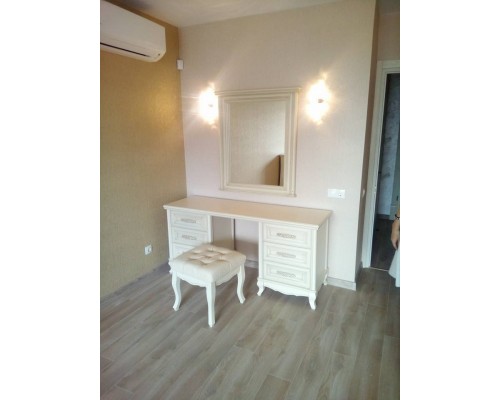 Туалетный столик В-н