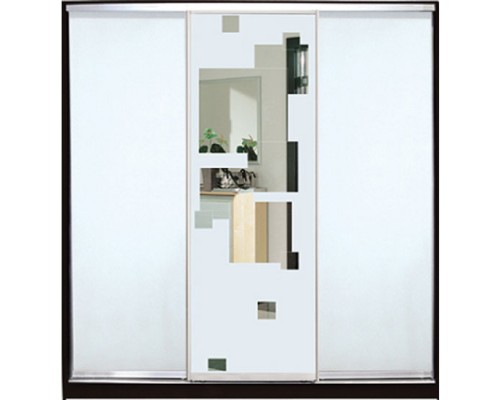 Шкаф-купе  Класик 3-х дверный зеркало с рисунком пескоструй 