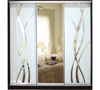 Шкаф-купе  Стандарт 3-х дверный Зеркало с рисунком пескоструй на 2 двери