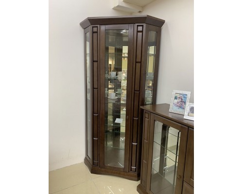 Витрина Палацо угловая 